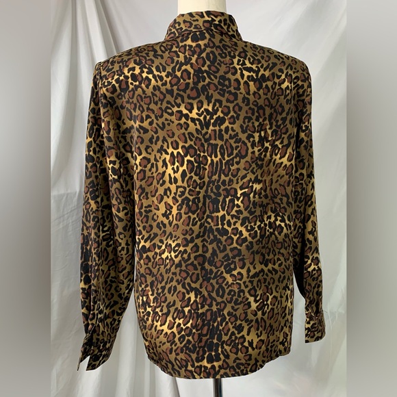 Women’s Susan Graver Animal Print Button Up Collar Blouse Size Small - Picture 3 of 12